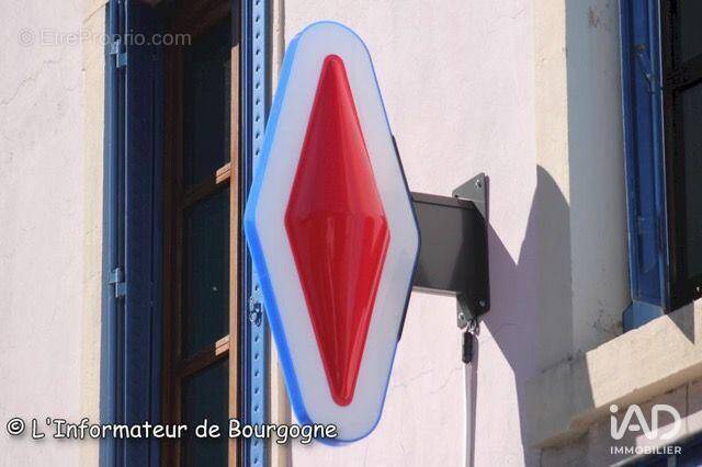 Photo 1 - Commerce à EURRE