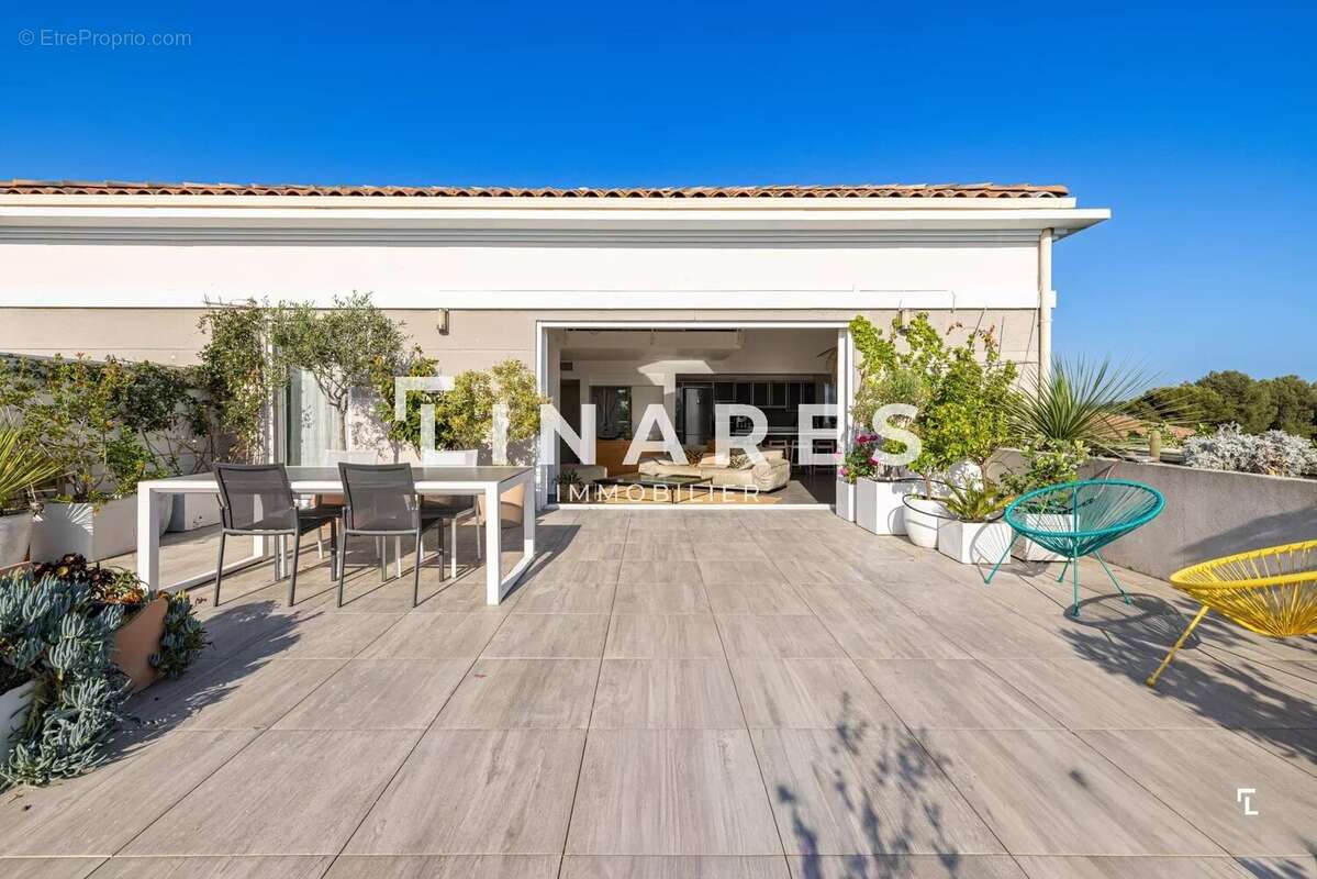 Appartement à MARSEILLE-12E