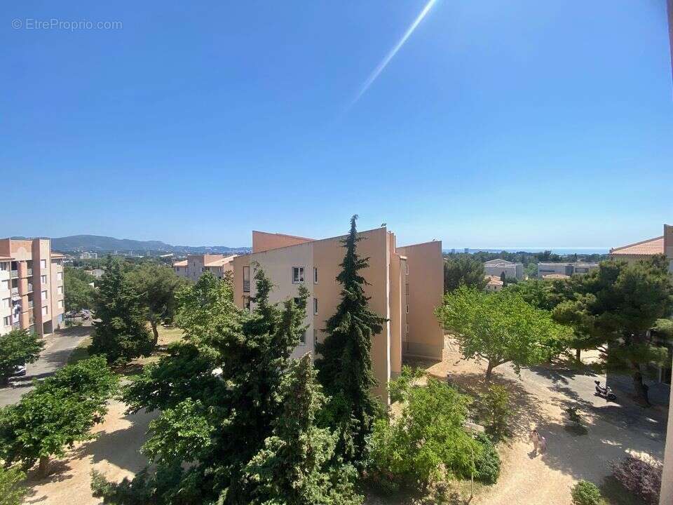 T4 DERNIER ETAGE  / BALCON / PARKING / BATARELLE BASSE - Appartement à MARSEILLE-13E