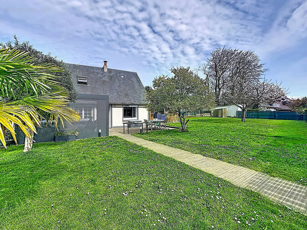 Maison à SASSETOT-LE-MAUCONDUIT
