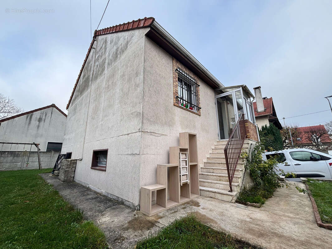 Maison à AULNAY-SOUS-BOIS