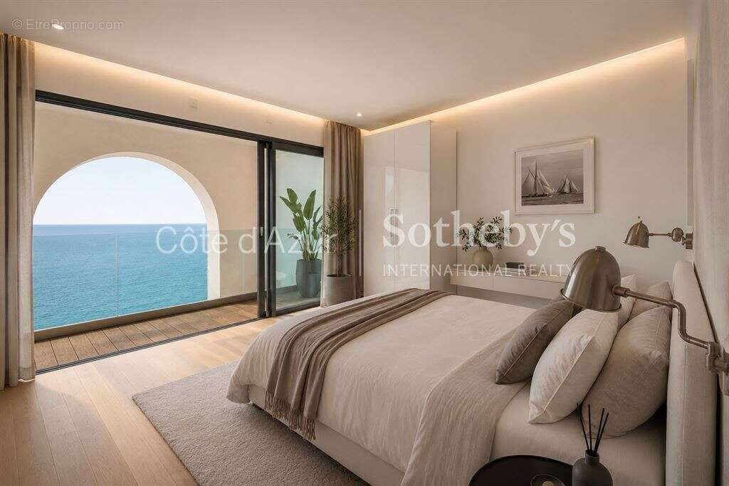 Duplex d'exception avec accès privé à la mer au Palais Maeterlinck à Nice - photo 5