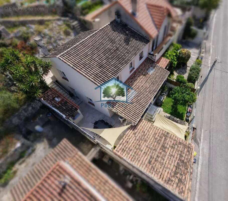 EN EXCLUSIVITÉ – Maison familiale 127 m² – Calme & Nature – Terrain 831 m²  Les Escourtines 13011 - photo 11