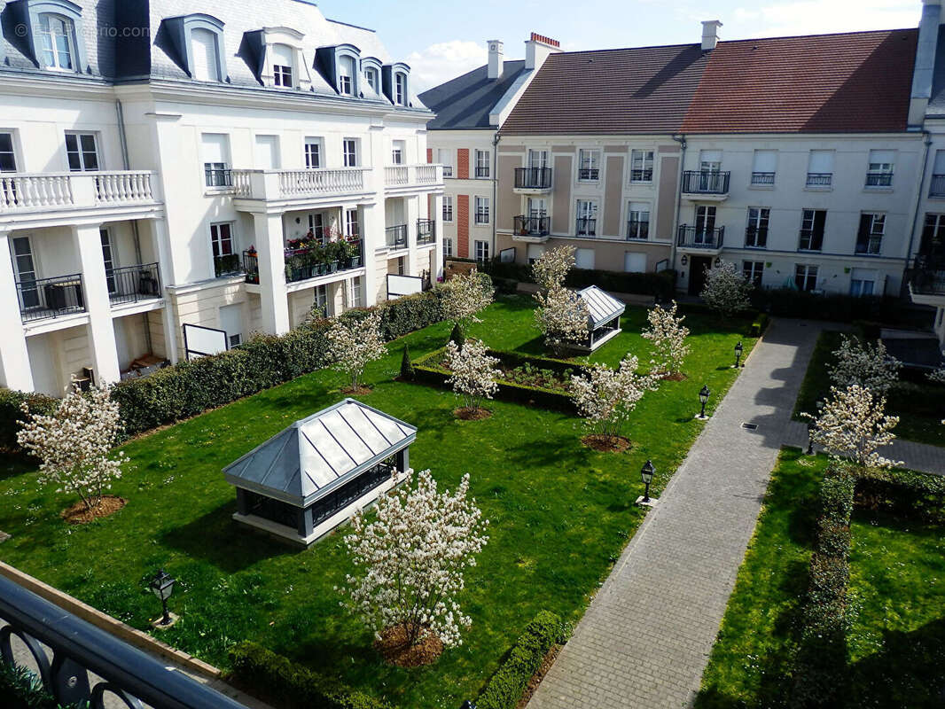 Appartement à SERRIS