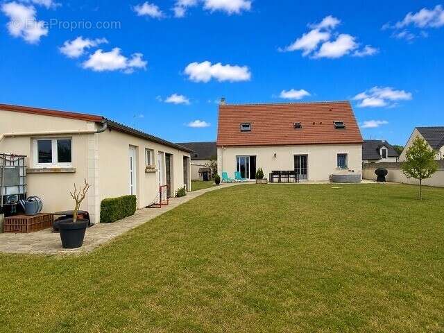 Maison 122 m² à Lassigny  - photo 3