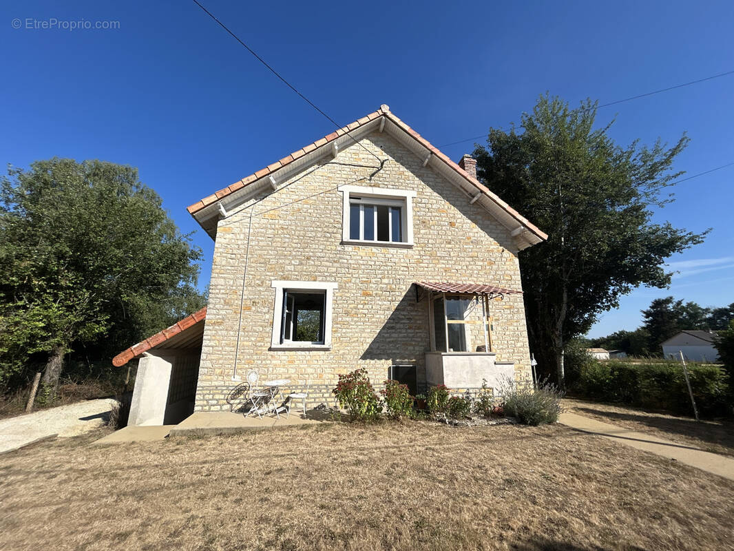 Maison à CHASSIECQ