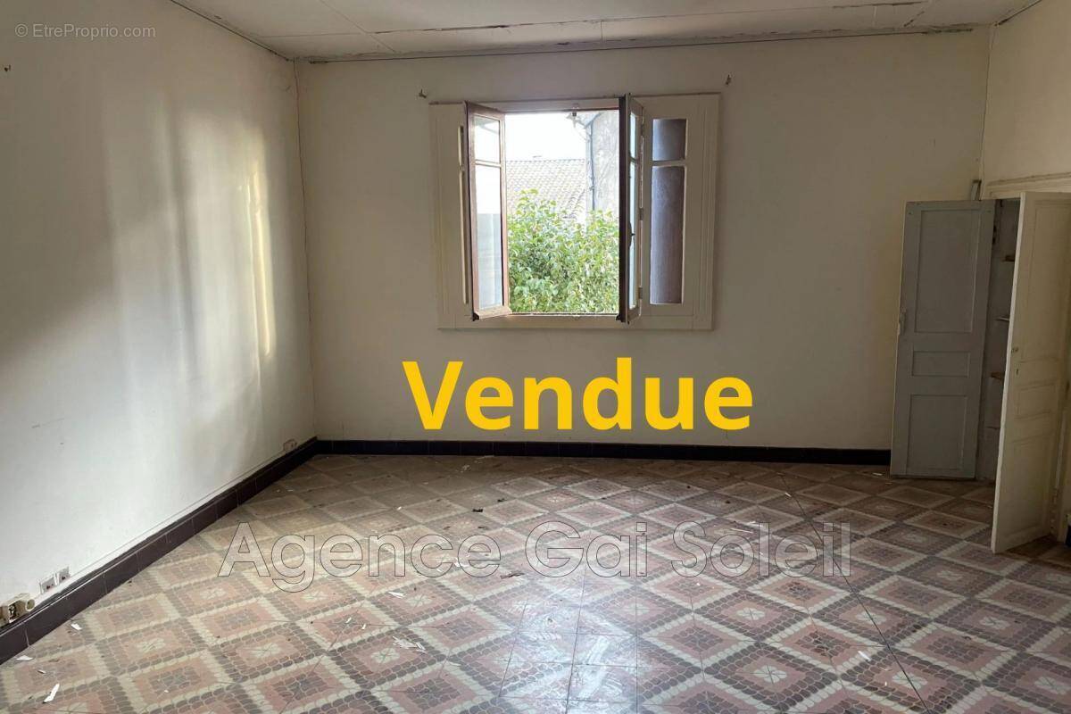 Maison à NISSAN-LEZ-ENSERUNE