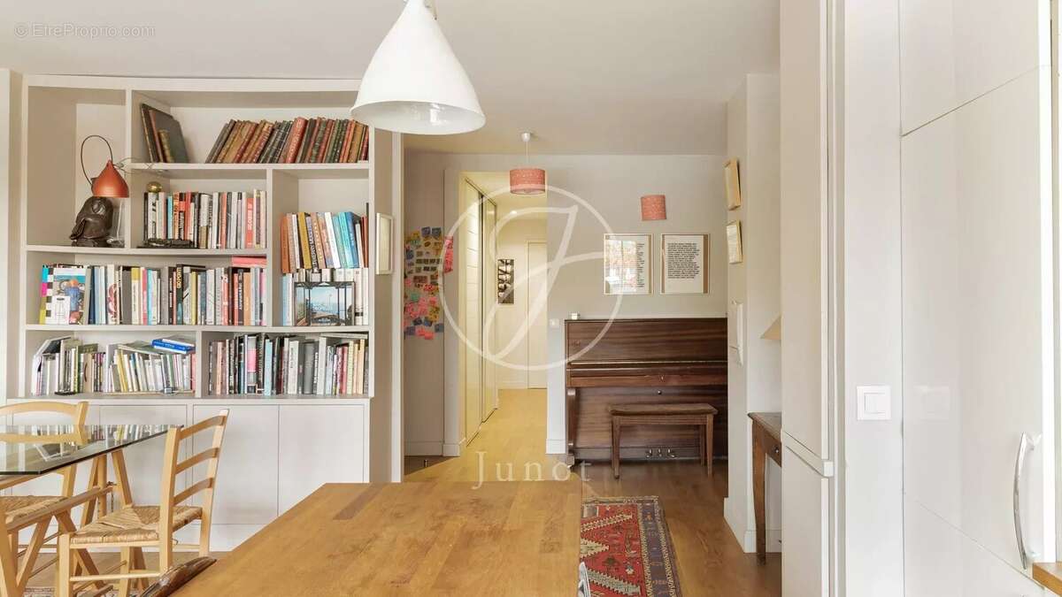 Appartement à PARIS-19E