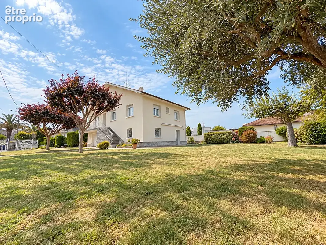 Maison à LONS