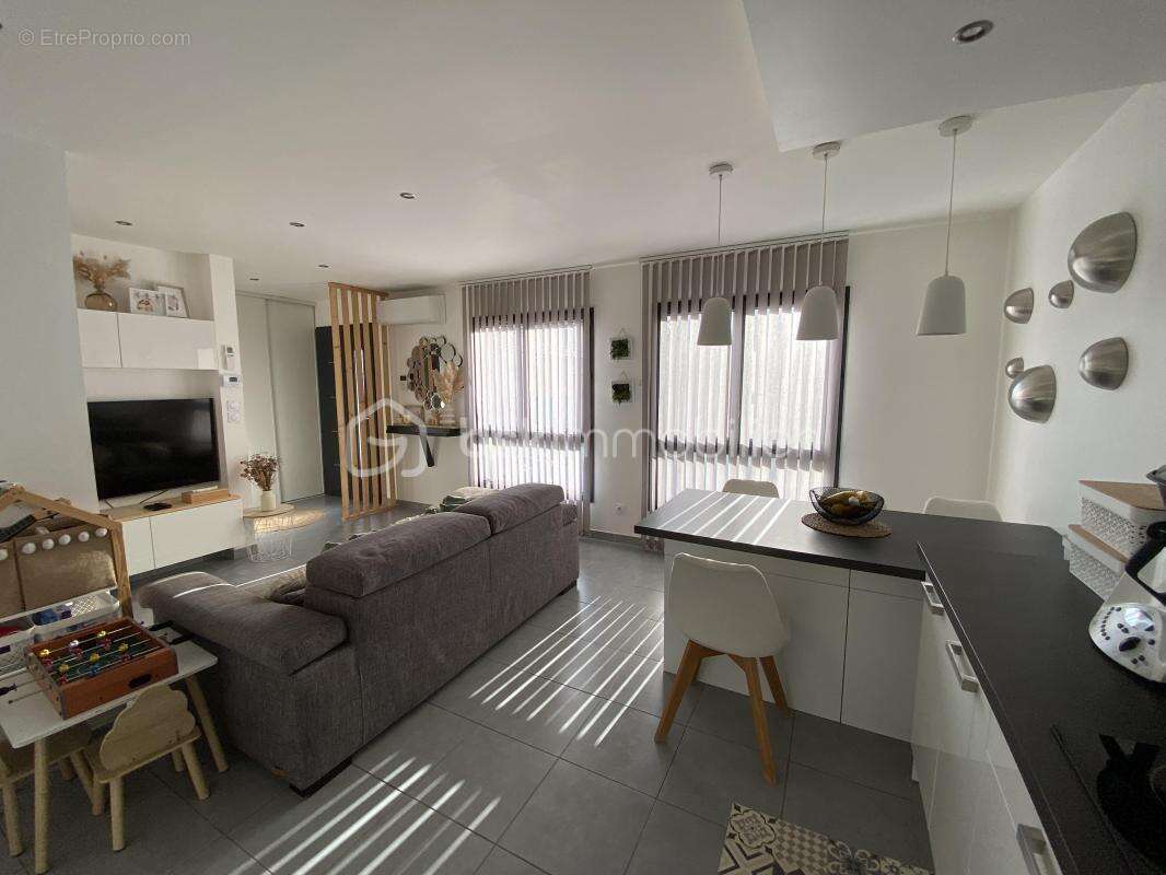 Appartement à BALAN
