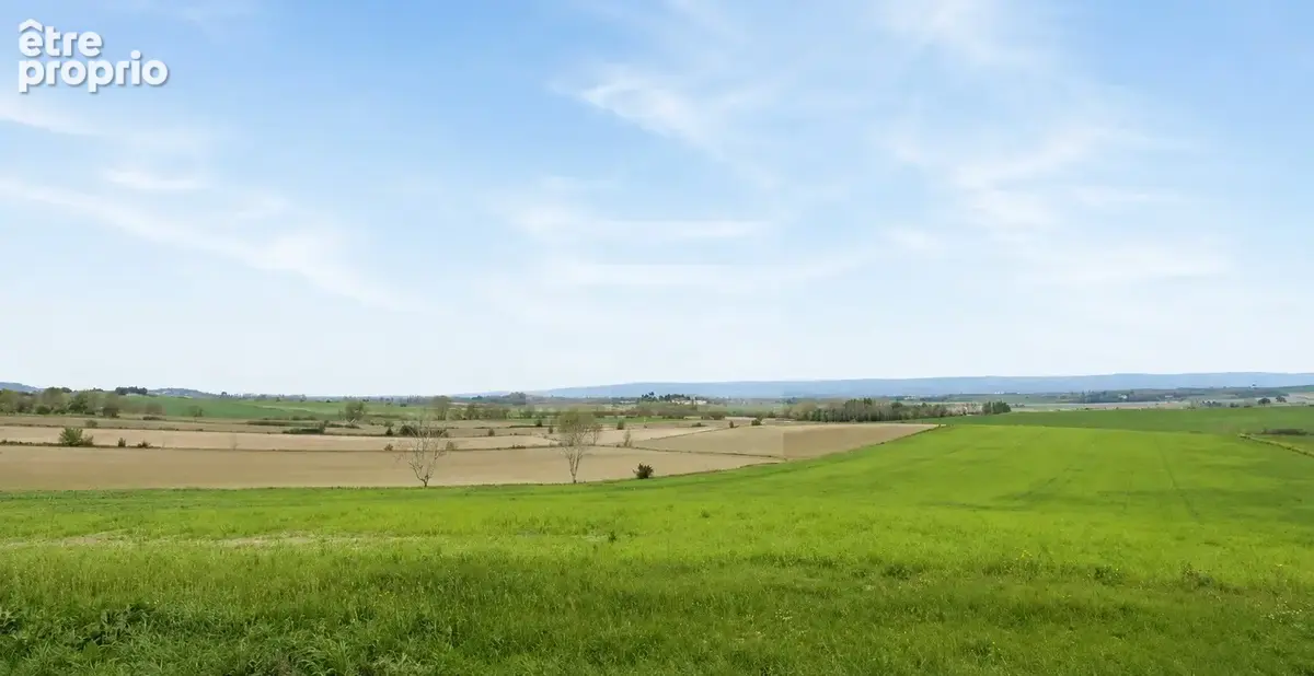 Photo Terrain à Montreal au prix de 212 500€