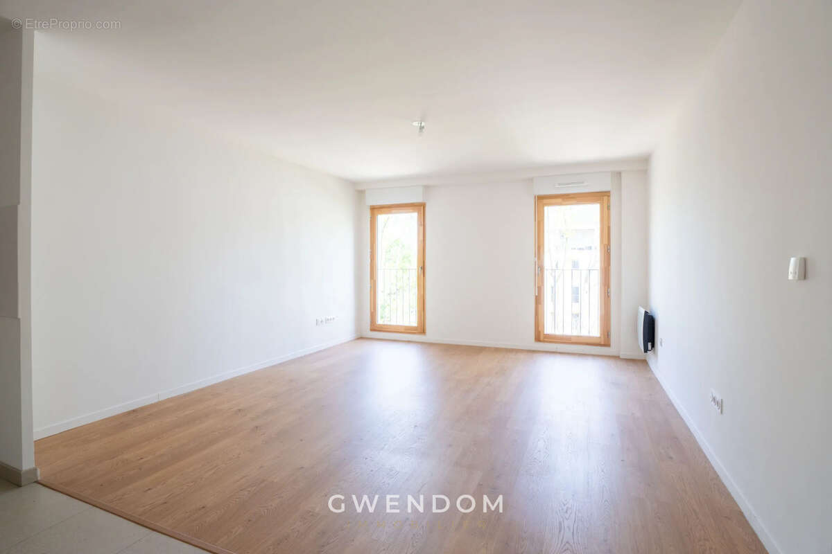 Appartement à TORCY