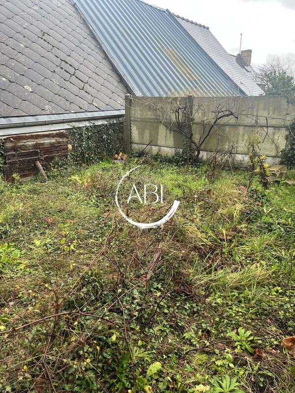 Maison à NEUILLY-LE-VENDIN