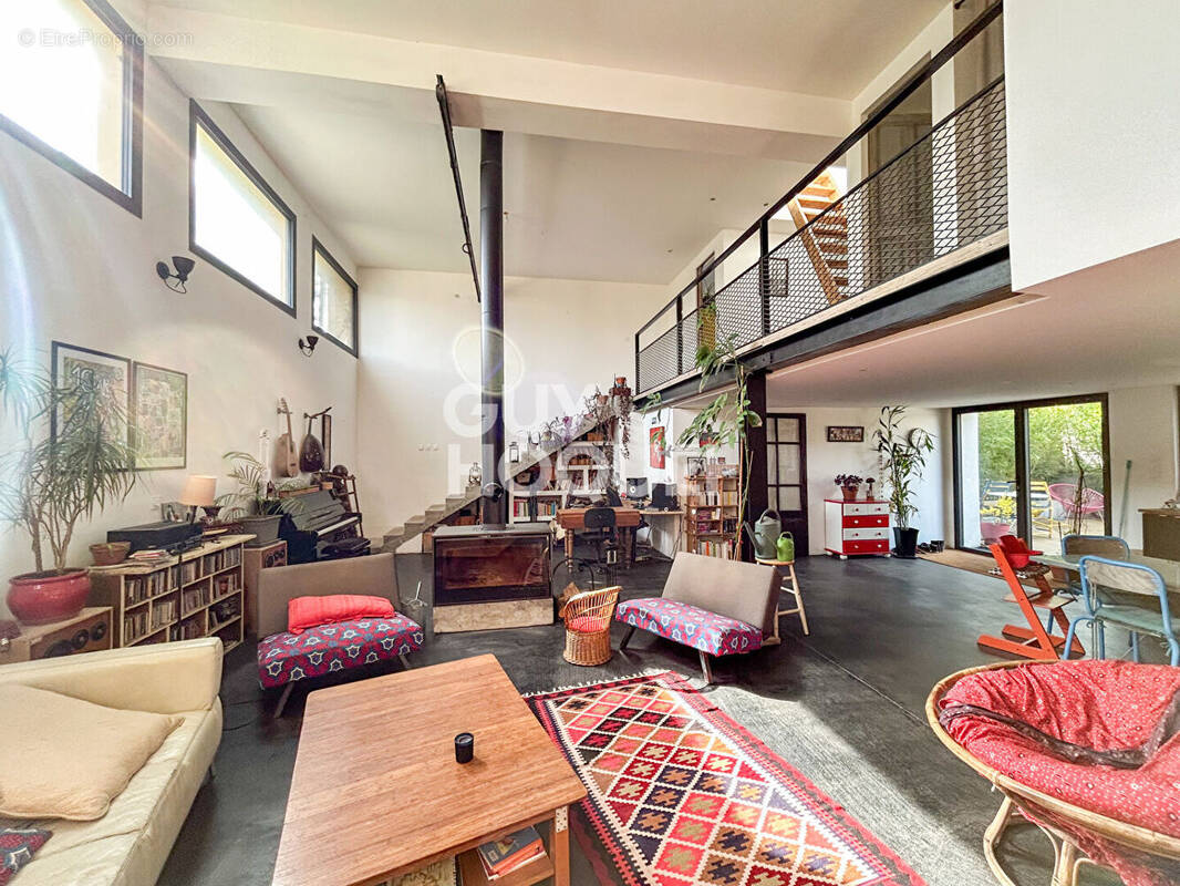 Maison à L'ISLE-SUR-LA-SORGUE