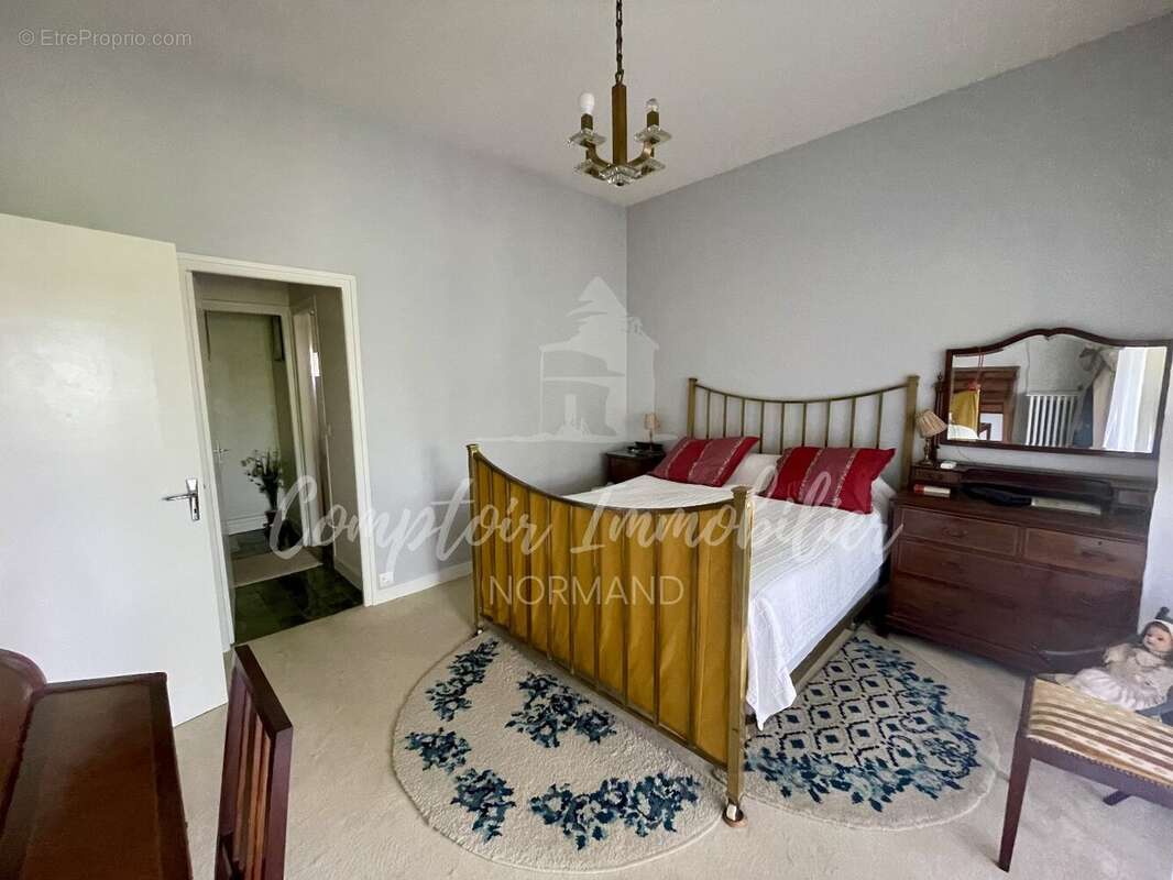 Maison à AVREMESNIL