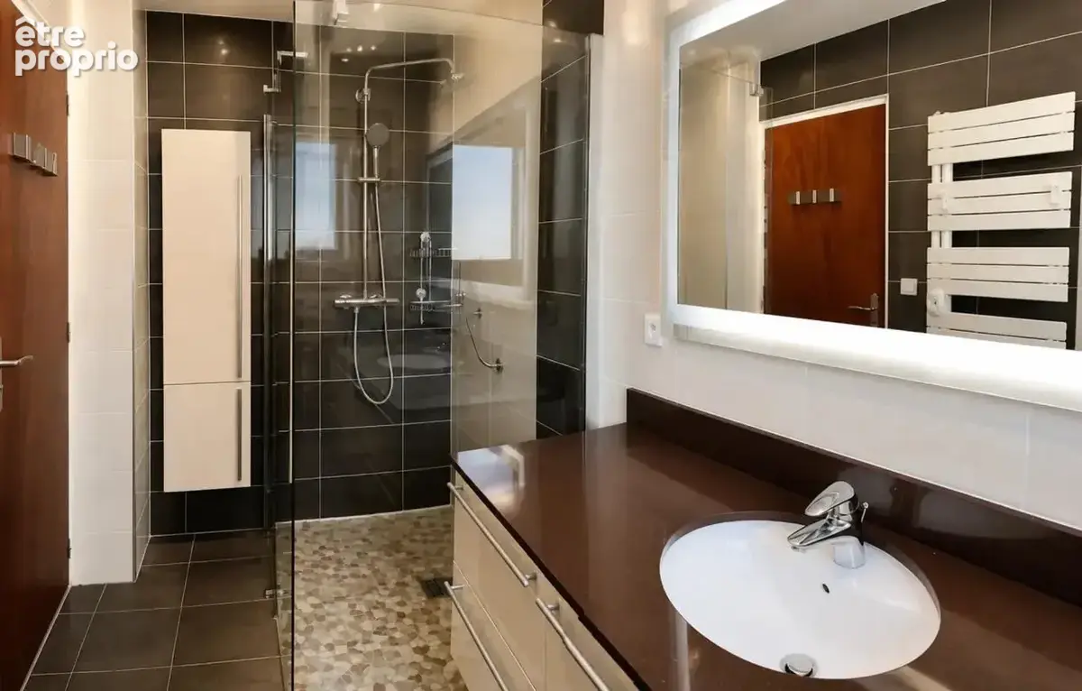 Maison de 5 pièces de 134 m² à Bédarrides - photo 6