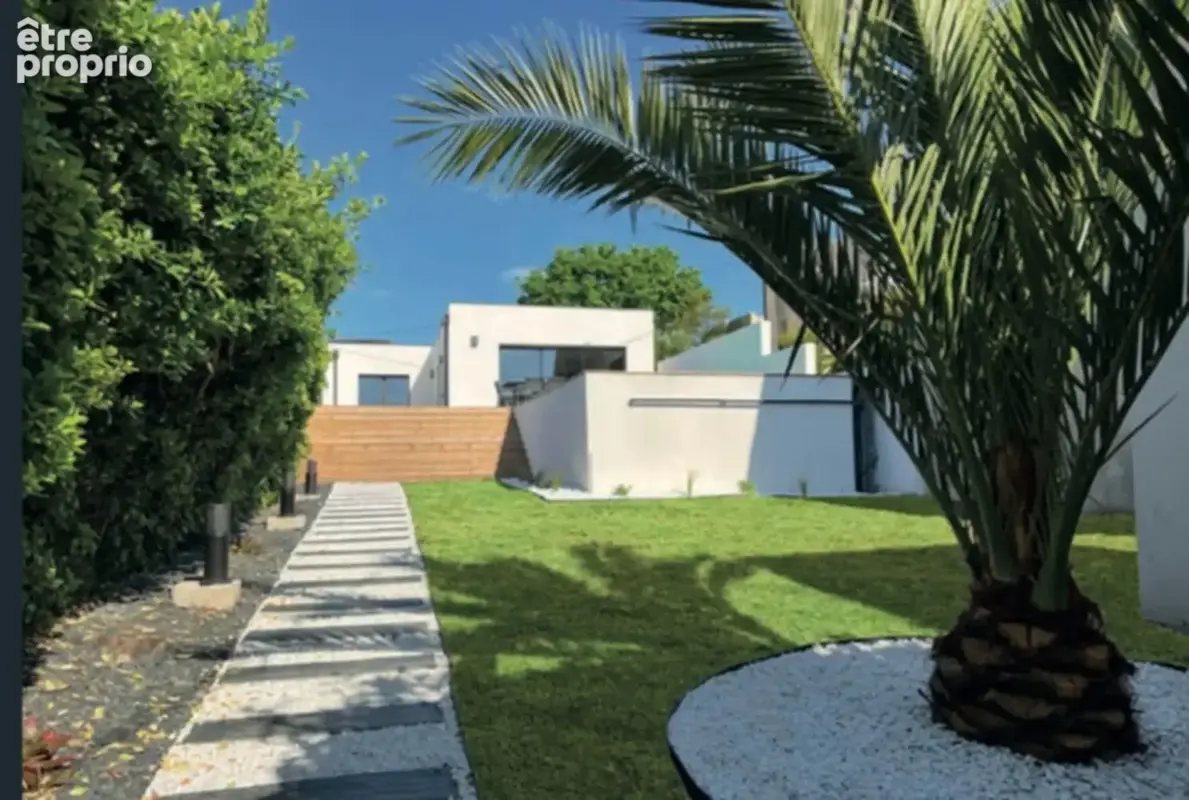 Dpt Finistère (29), à vendre proche de BREST Relecq Kerhuon Maison T5 de 120 m² - Piscine - Garage - photo 2