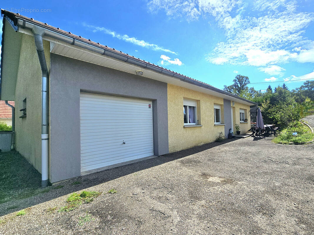 Maison à CHAMPAGNEY