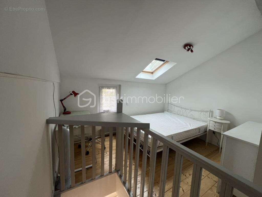 Proche Biarritz, Maison 110m2 + 2 T2 et un atelier- proximité toutes les commodités - photo 9