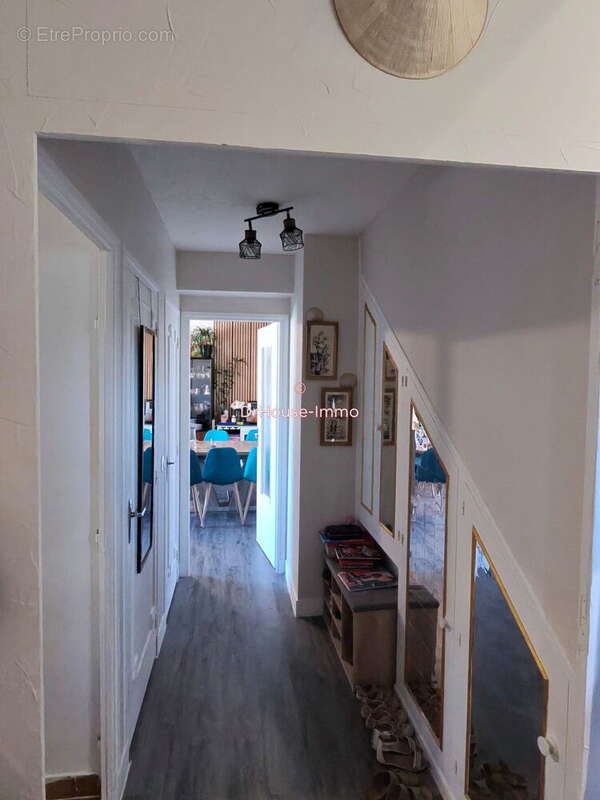Appartement 85 m² à Vals-Pres-Le-Puy  - photo 3