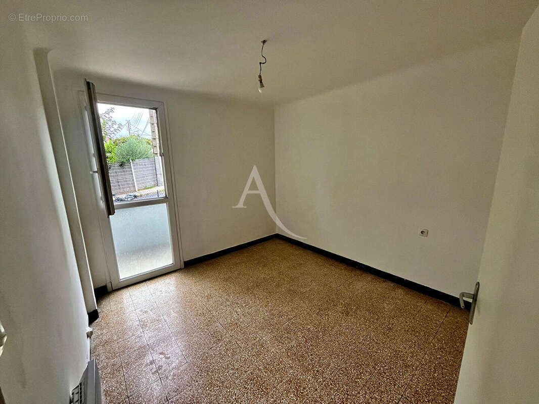 Appartement 3 pièces 51.57 m2 traversant parking et cave! - photo 4