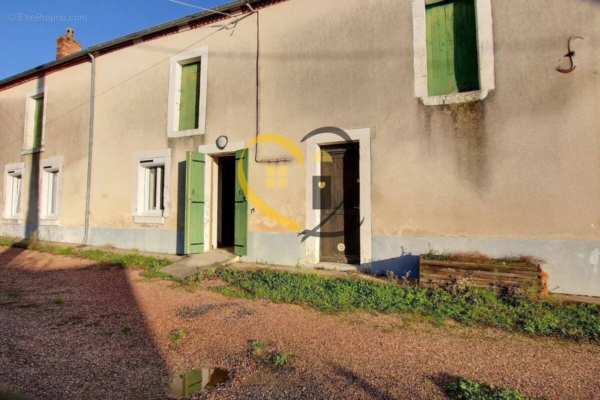 Maison à SAINT-MARTIN-D&#039;AUXIGNY