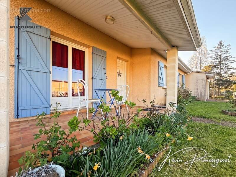 Maison à SAINT-MAGNE-DE-CASTILLON