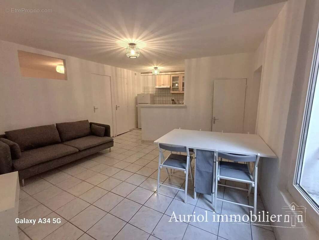 Appartement à AURIOL