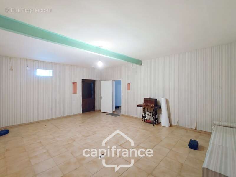 Longère à vendre 5 pièces EVAILLE (72)  -  terrain de 2309 m² - photo 13