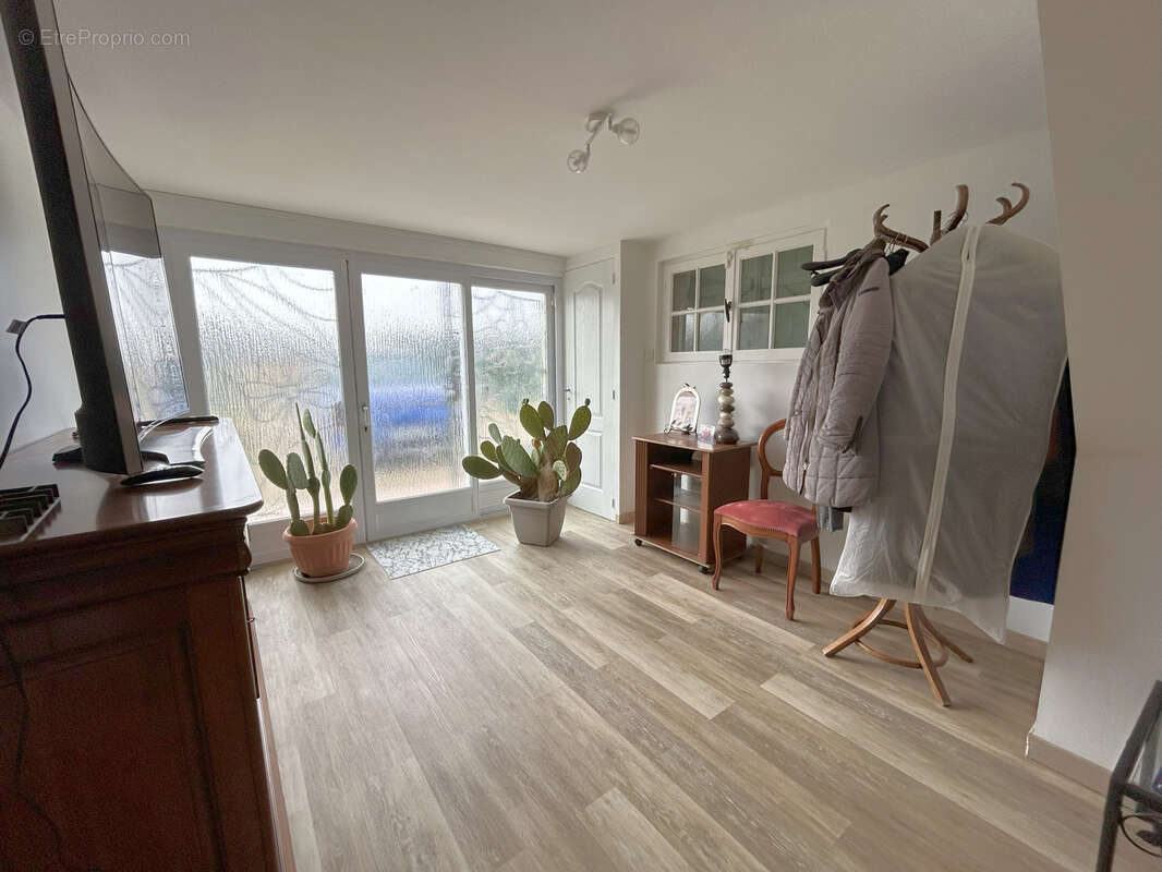 Maison à PONT-DE-VEYLE