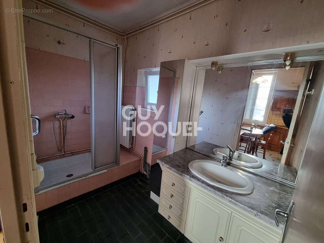 Maison à SAINT-ESTEPHE