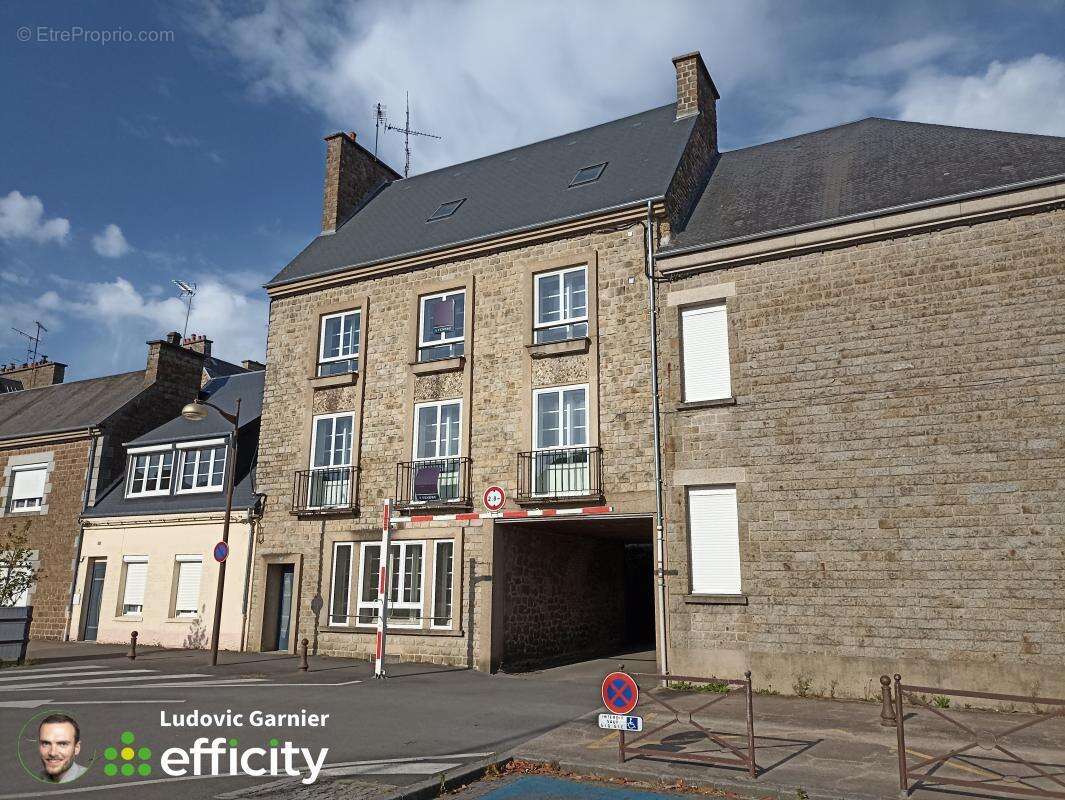Appartement à SAINT-HILAIRE-DU-HARCOUET