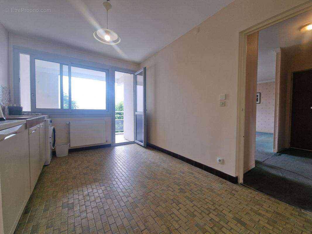 Appartement à VAIRES-SUR-MARNE