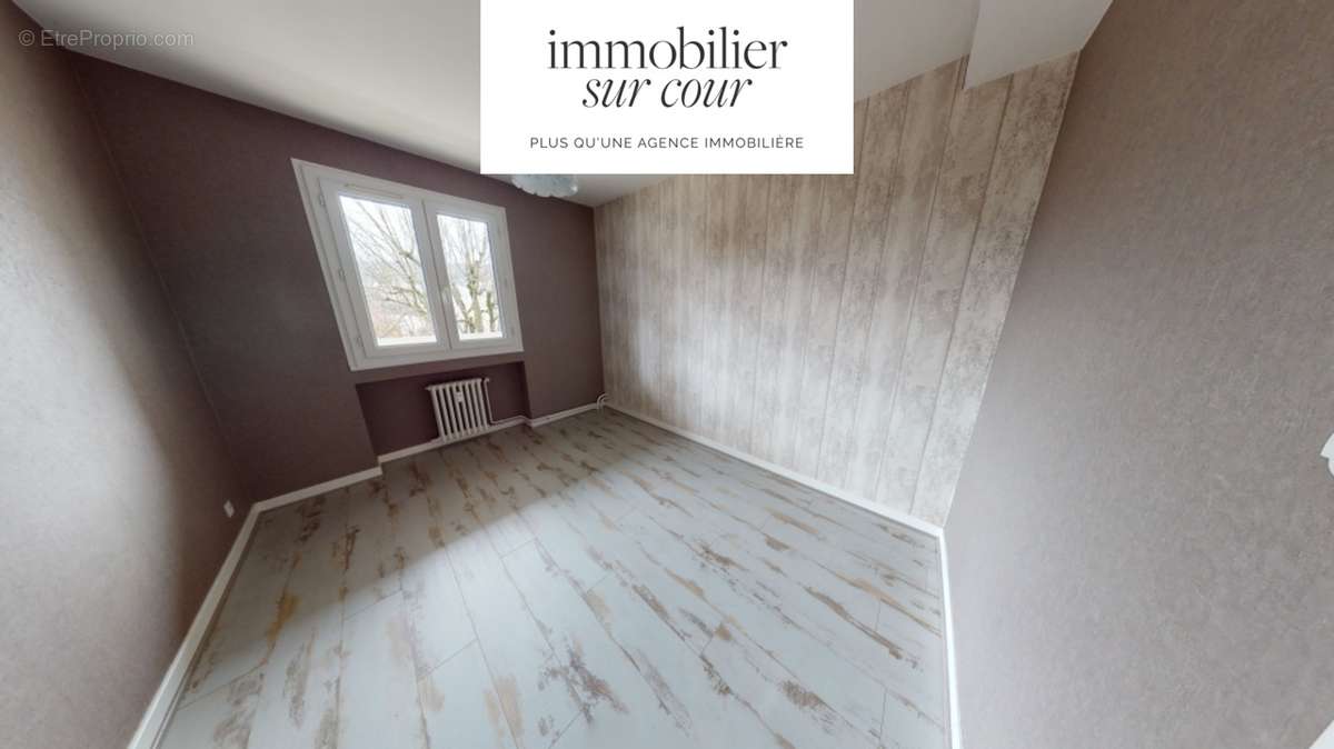 Appartement à SAINT-ETIENNE