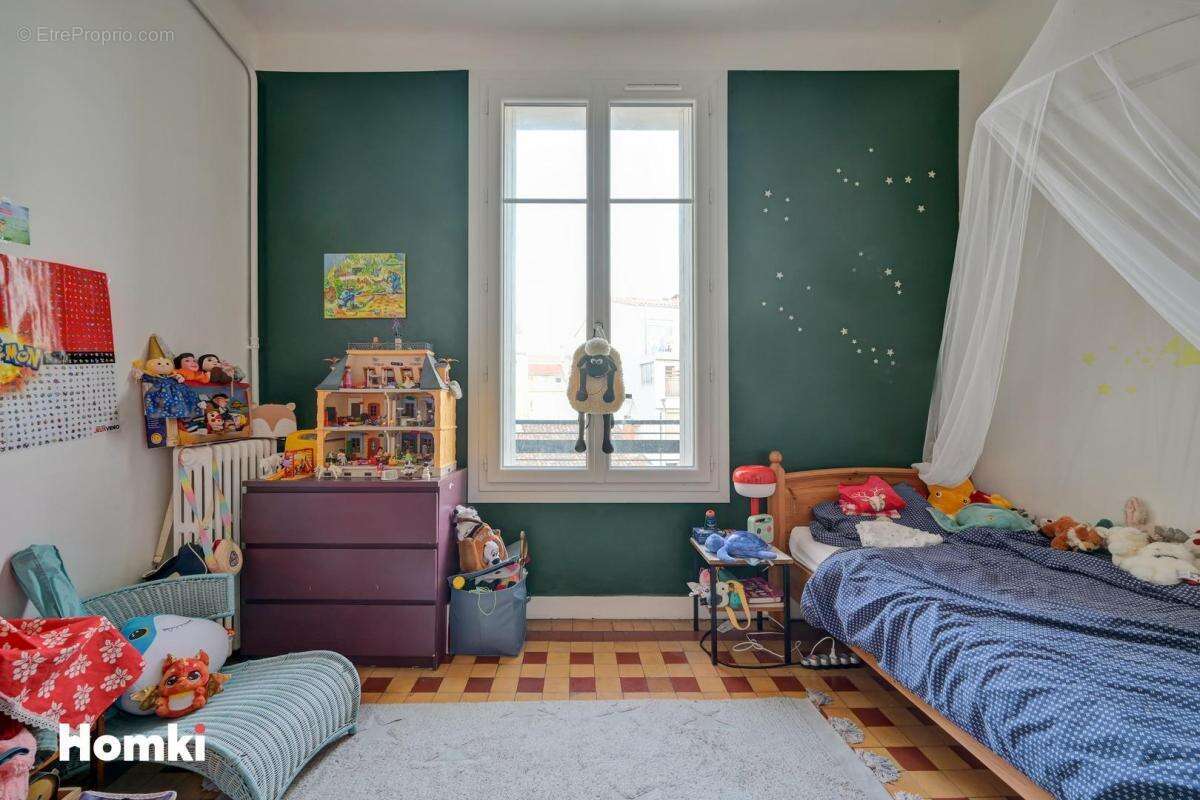 Appartement à MARSEILLE-1E