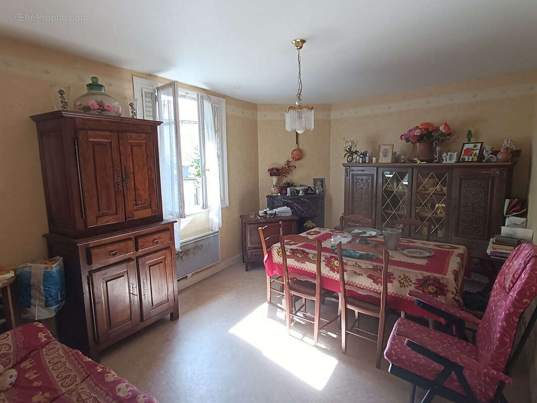 Maison à ASPRIERES