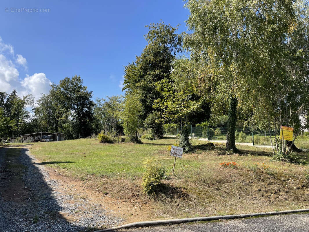 Proche Pompadour centre, voie sans issue - photo 4