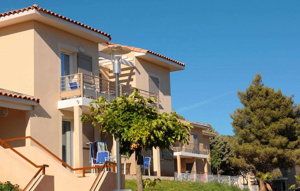 Appartement à LA LONDE-LES-MAURES