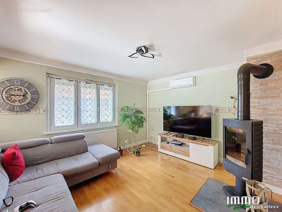 Maison à FRESSE-SUR-MOSELLE