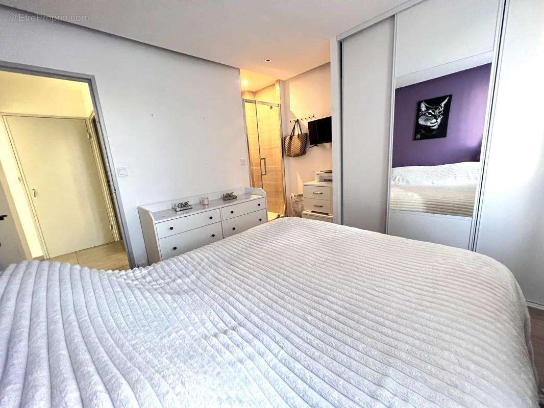 Appartement à LES CLAYES-SOUS-BOIS