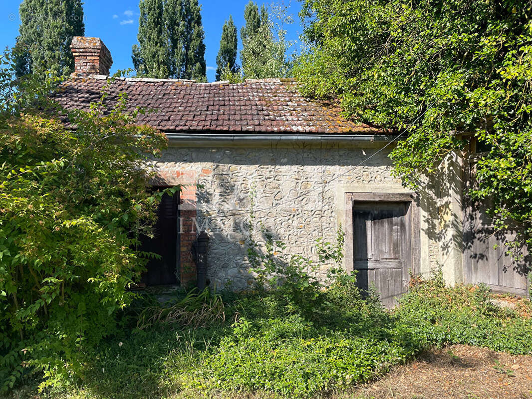 Maison à vendre au pied de la forêt de Perseigne, réf B13992 - photo 12