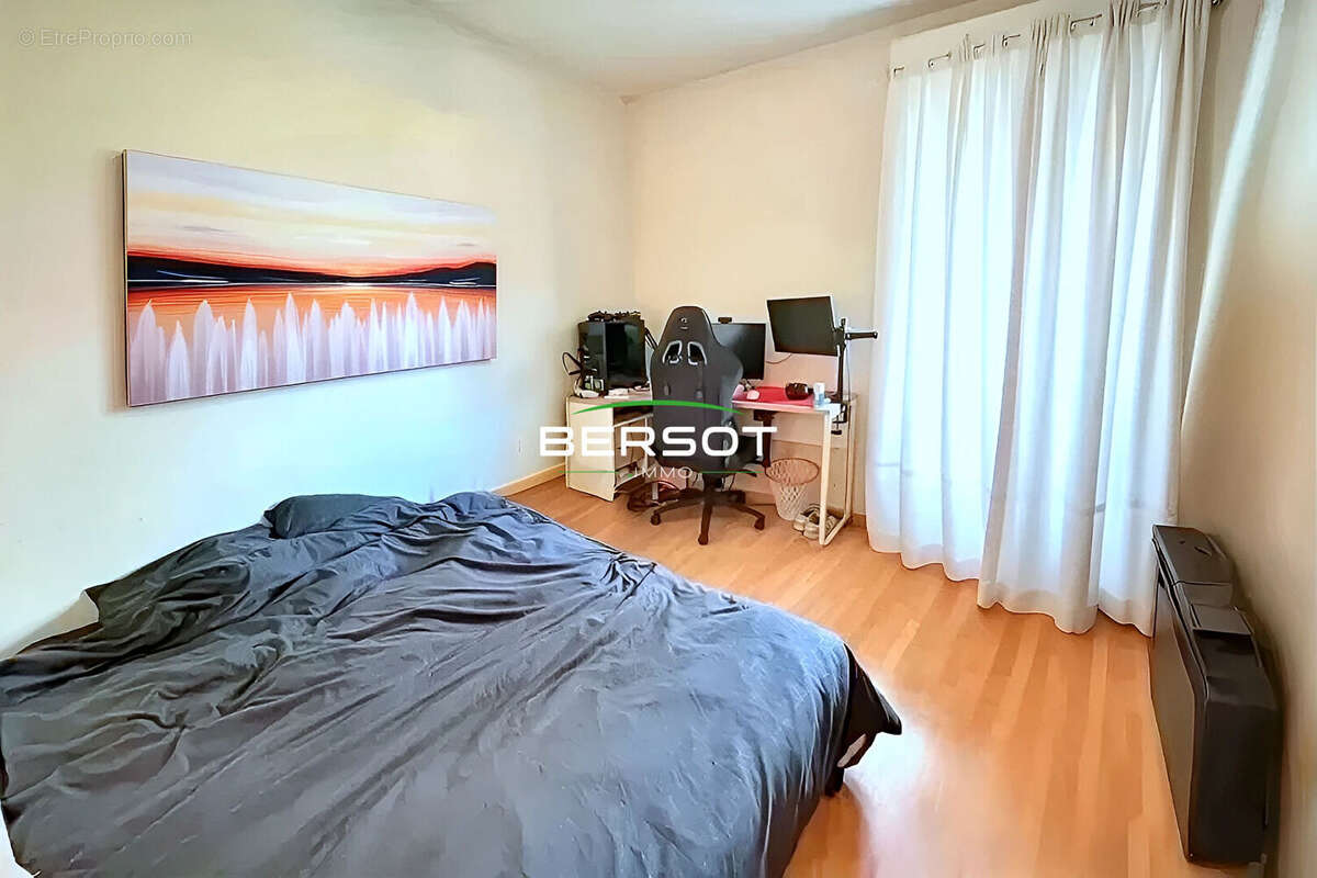 Appartement T3 en rez-de-jardin avec terrasse, parking et cave - Quartier Montrapon à Besançon - photo 6