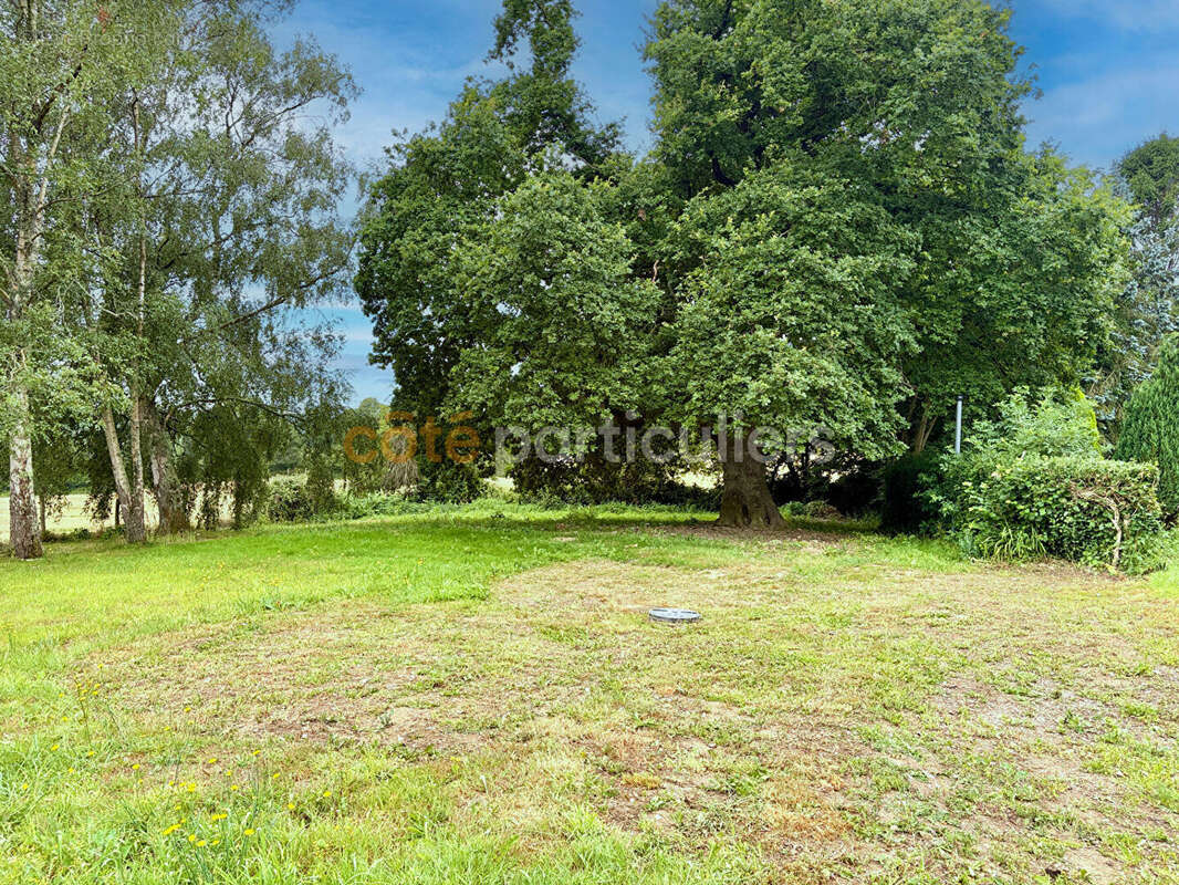 Maison avec dépendances sans aucun vis-à-vis à la campagne - LE LOREY - photo 6