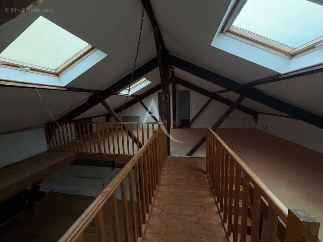 Immeuble maison sur Alfortville de 350 m²  habitable avec une cour de 250m² - photo 16