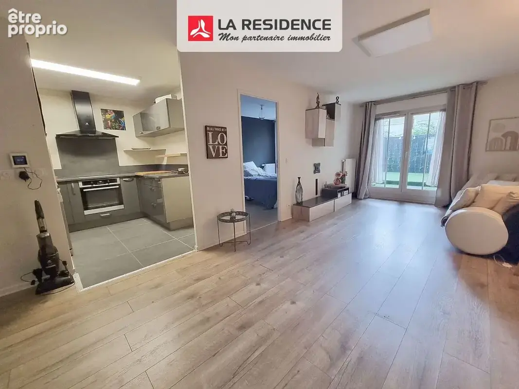 Appartement 75 m² à Stains  - photo 1