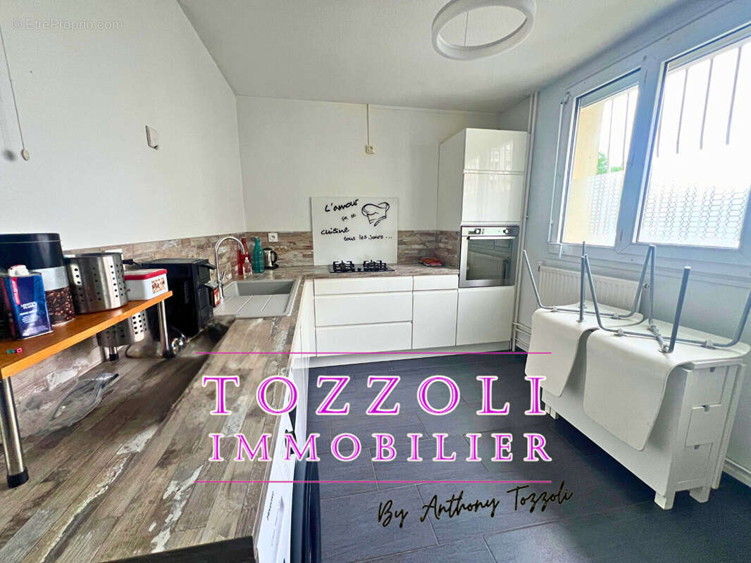 Appartement Meyzieu 4 pièce(s) 78.38 m2 - photo 3