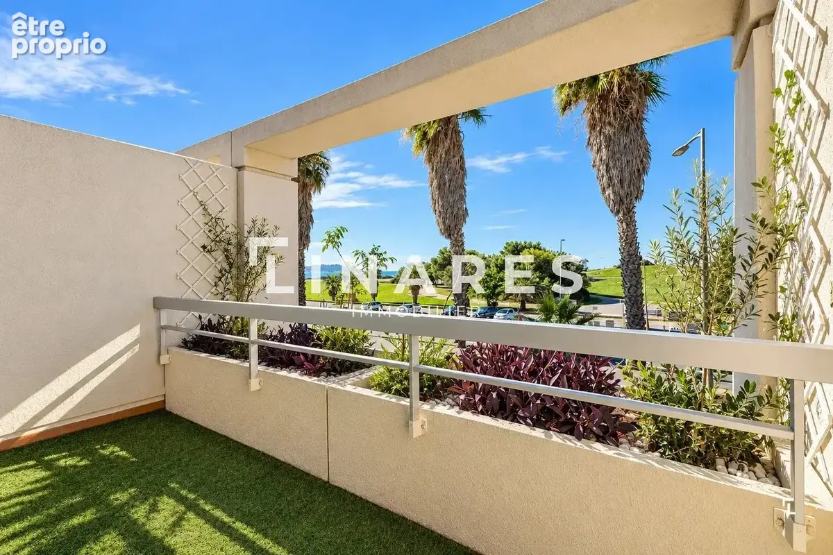 LES BORDS DE MER - Appartement T2 de 45m2 - Terrasses - Vue dégagée - 13008 - photo 10