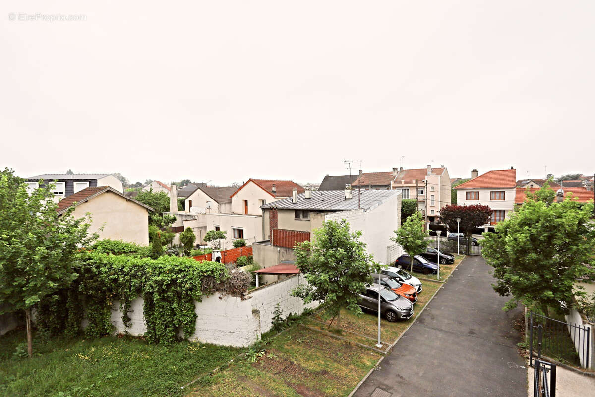Appartement à STAINS