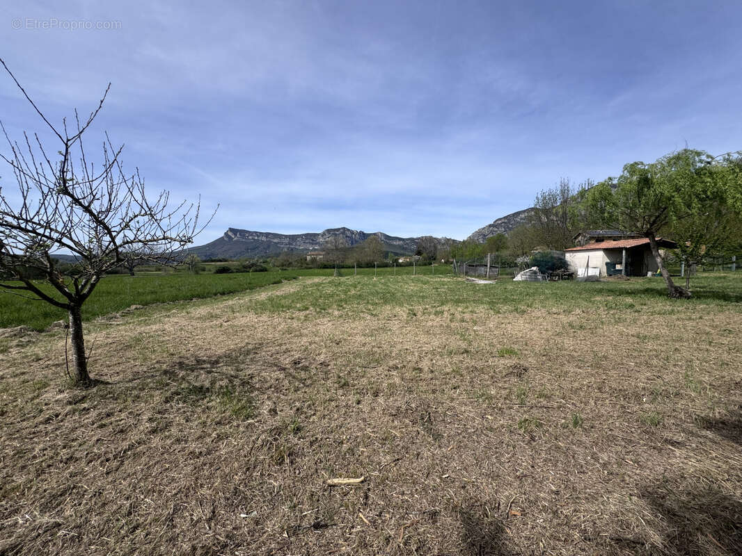 Maison à FRANCILLON-SUR-ROUBION