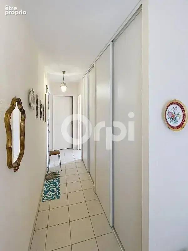Appartement f3 avec ascenseur & parking - photo 10
